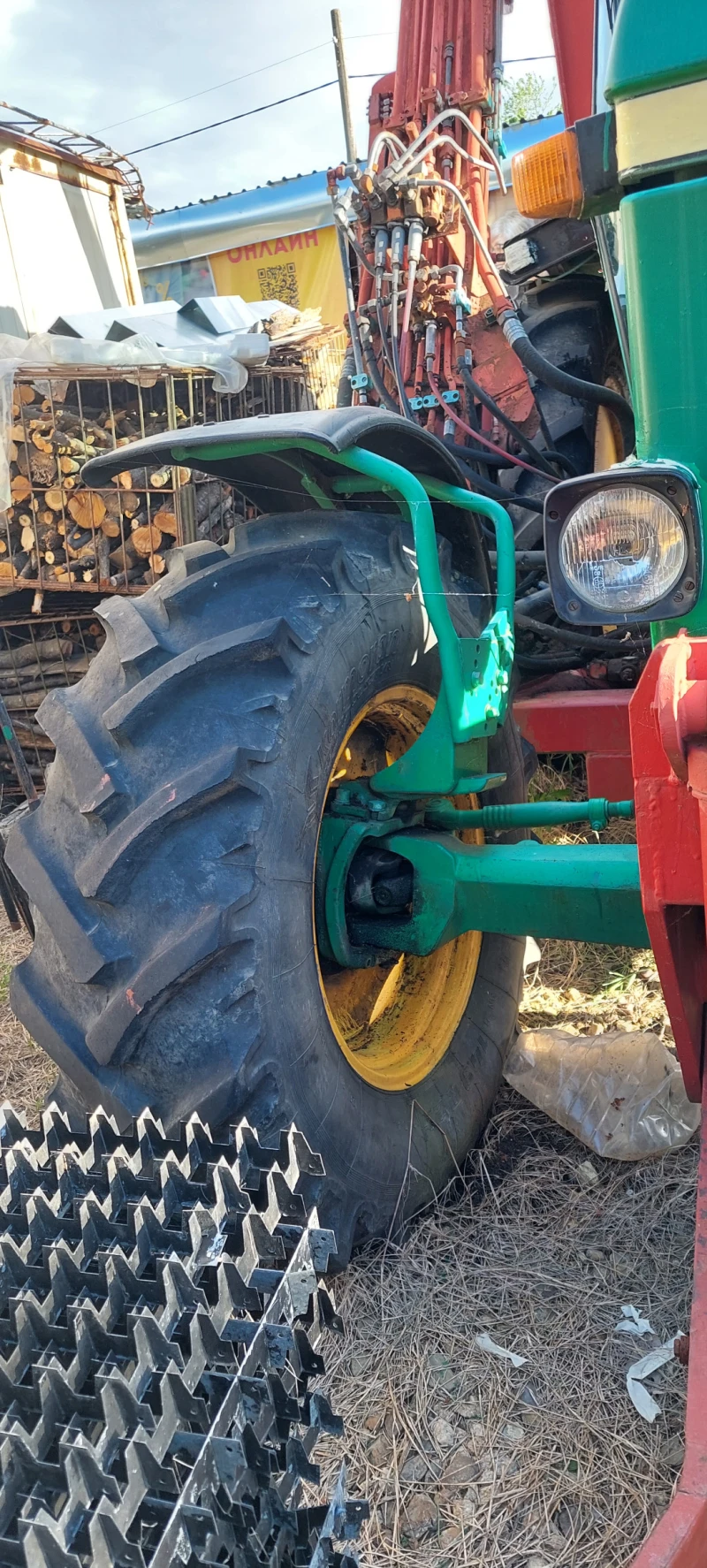 Трактор John Deere 3040, снимка 3 - Селскостопанска техника - 52041100