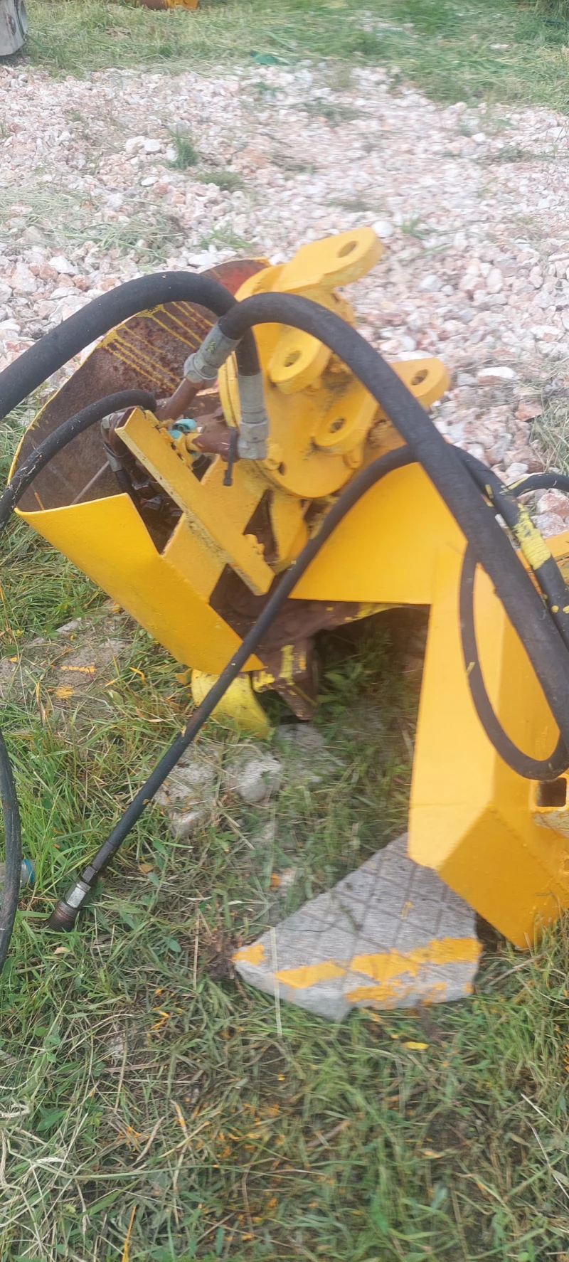 Трактор John Deere 3040, снимка 13 - Селскостопанска техника - 52041100