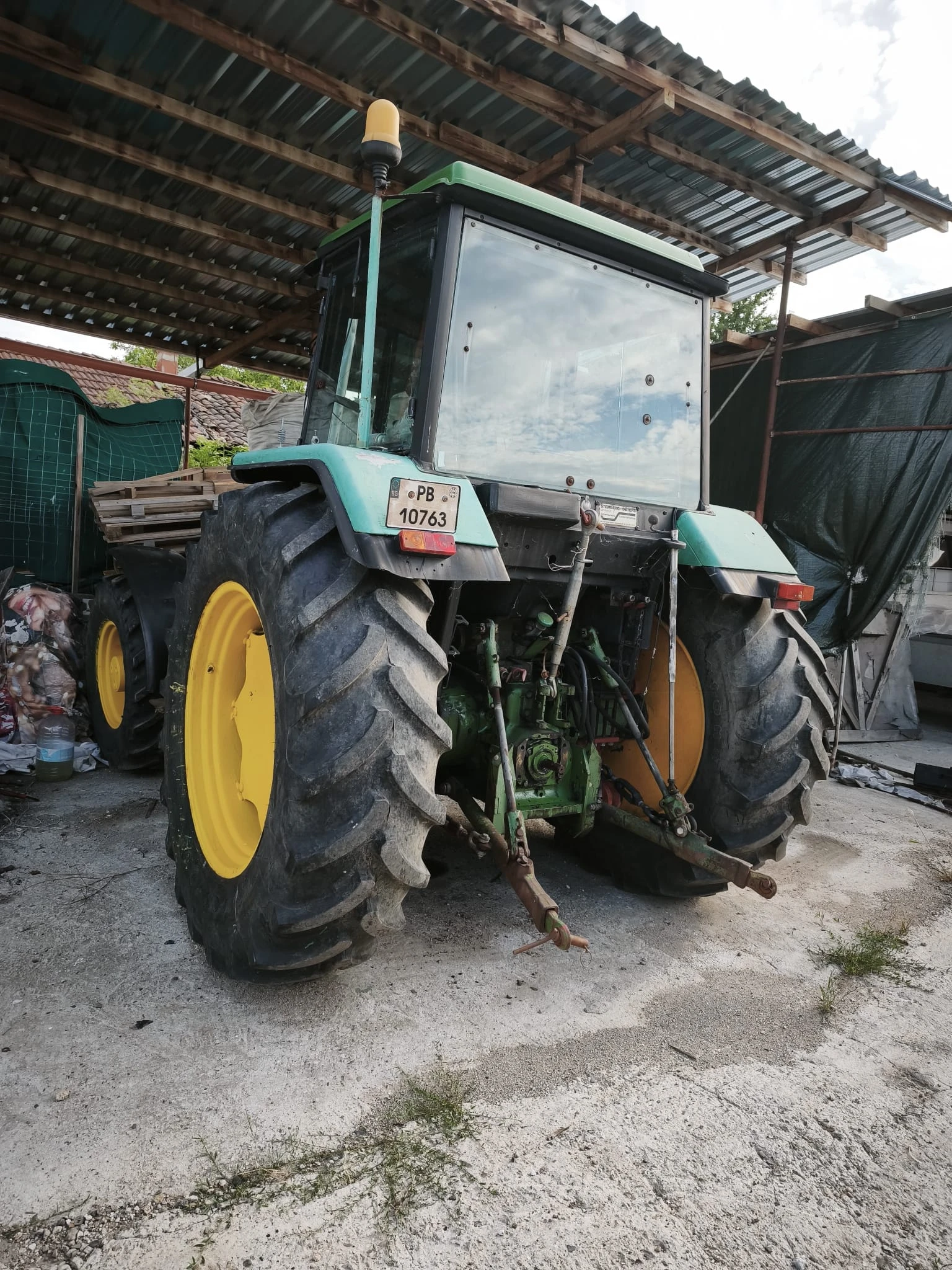 Трактор John Deere 3040, снимка 3 - Селскостопанска техника - 55380721