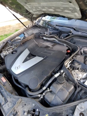 Mercedes-Benz E 320, снимка 17