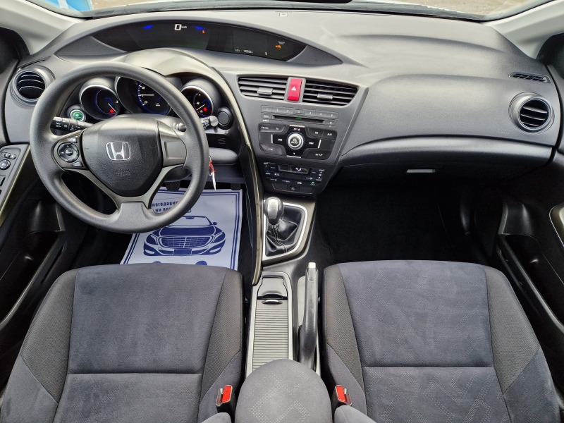 Honda Civic 1.8i-VTEC, снимка 13 - Автомобили и джипове - 43865607