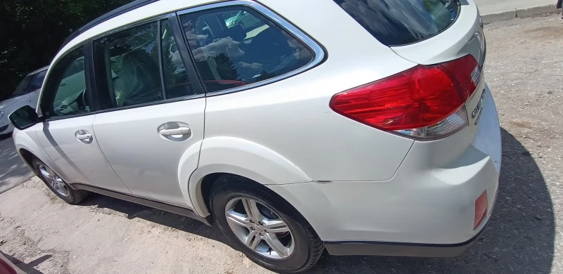 Subaru Outback 2.5 + газова уредба, Спешно!!!, снимка 6 - Автомобили и джипове - 45931458