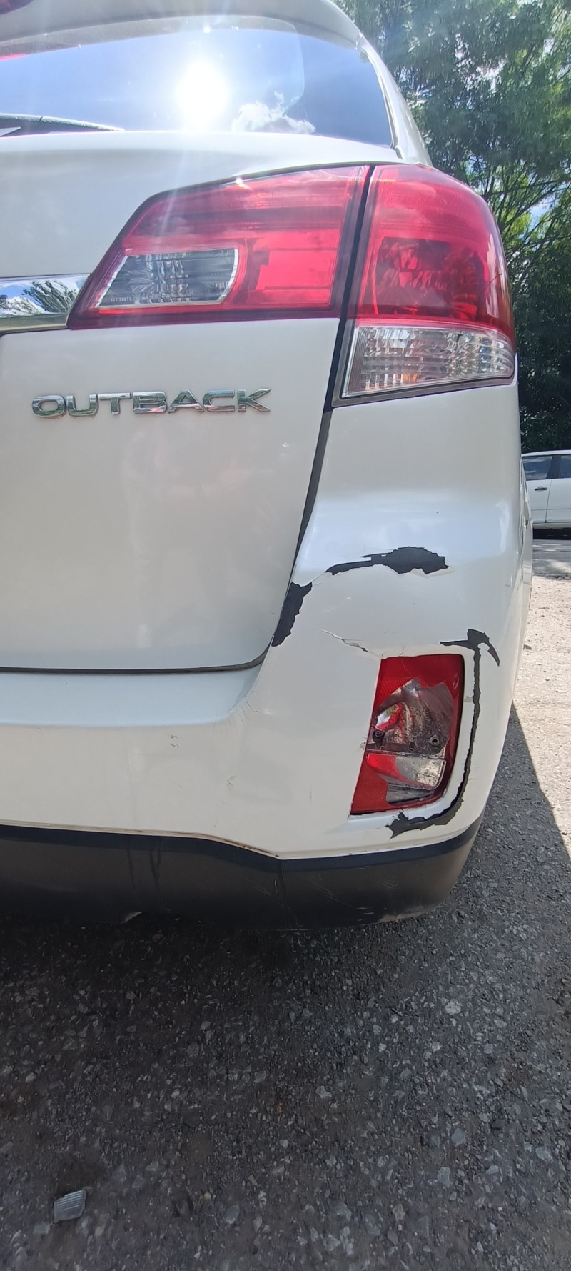Subaru Outback 2.5 + газова уредба, снимка 4 - Автомобили и джипове - 45931458