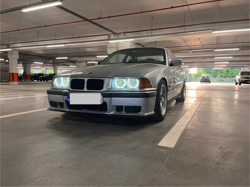 BMW 320, снимка 1 - Автомобили и джипове - 46115011