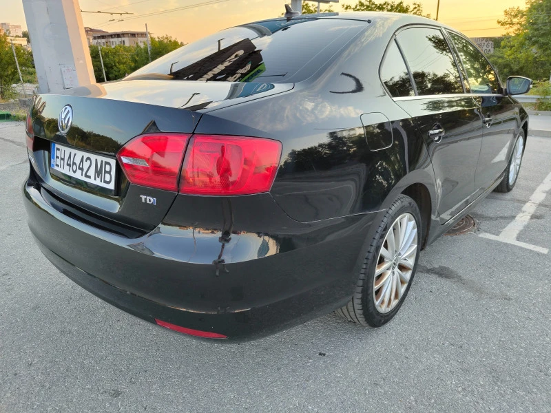 VW Jetta TDI, снимка 6 - Автомобили и джипове - 47299213