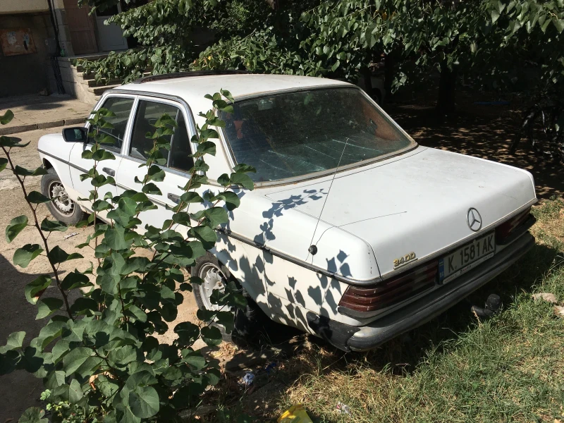 Mercedes-Benz 123 240D, снимка 6 - Автомобили и джипове - 47355644