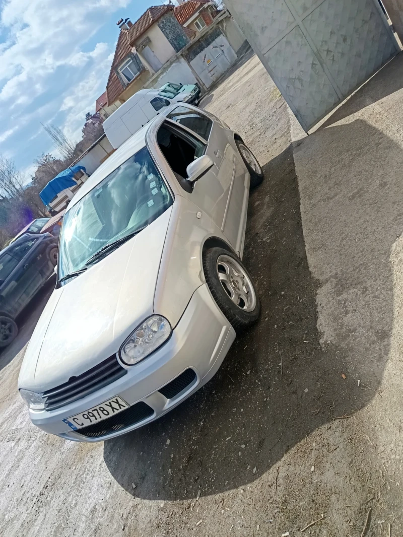 VW Golf 1.8т 300коня , снимка 3 - Автомобили и джипове - 49466744