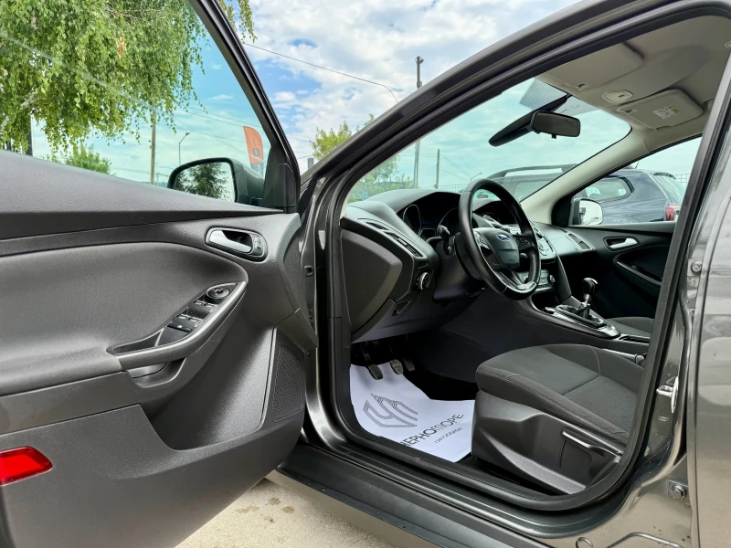 Ford Focus 1.5 TDCI EcoBlue Bussines Plus, снимка 8 - Автомобили и джипове - 51224129