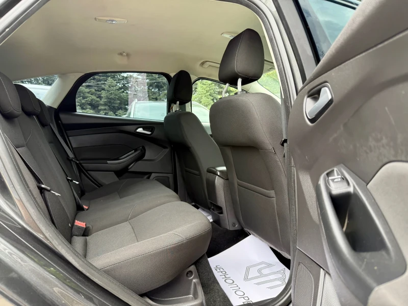 Ford Focus 1.5 TDCI EcoBlue Bussines Plus, снимка 12 - Автомобили и джипове - 51224129