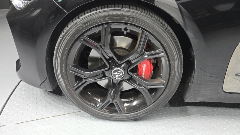 Kia Stinger 3.3T 2WD GT autogeorge.com, снимка 5 - Автомобили и джипове - 52134153