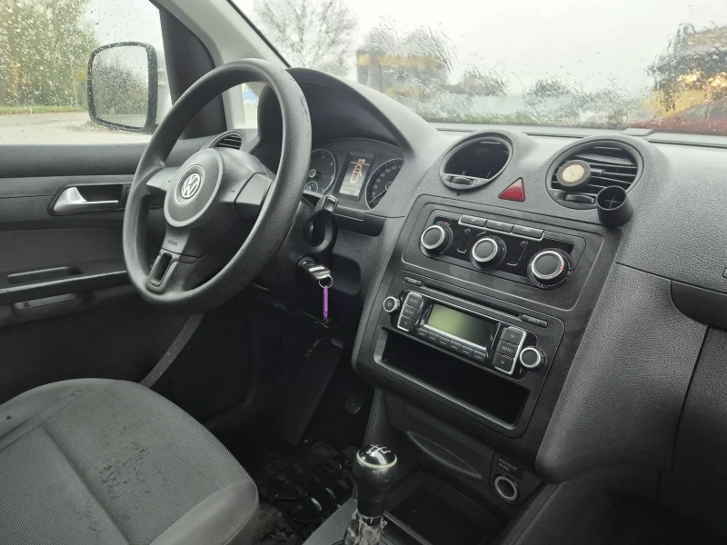 VW Caddy 1.6 TDI MAXXI, снимка 10 - Автомобили и джипове - 52165597