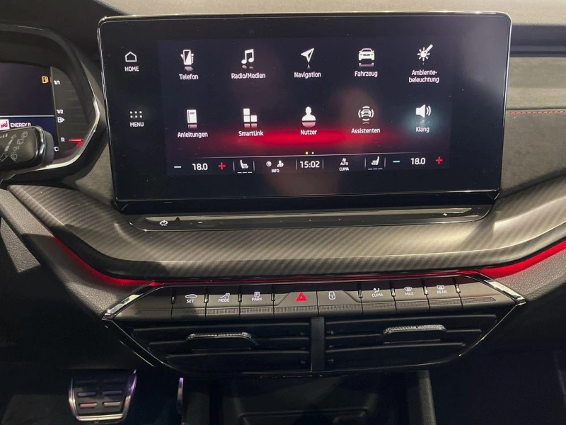 Skoda Octavia 2.0TDI* RS* MEMORY* HEAD-UP* KEYLESS* DISTR* , снимка 7 - Автомобили и джипове - 52222212