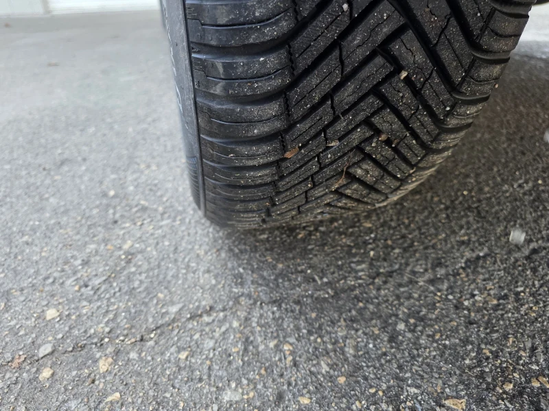 Peugeot 3008 1.6HDI/112кс/100% ОБСЛУЖЕН ПРЕДИ 1000КМ/НОВИ ГУМИ, снимка 12 - Автомобили и джипове - 52546314