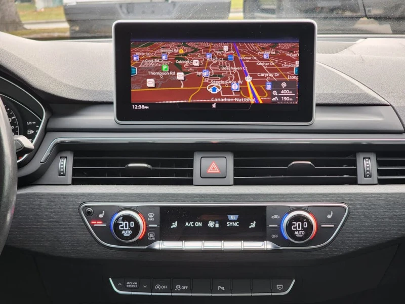 Audi A5 * АВТО КРЕДИТ* ЦЕНА ДО БГ * СЕРВИЗНА ИСТОРИЯ * , снимка 11 - Автомобили и джипове - 52595013