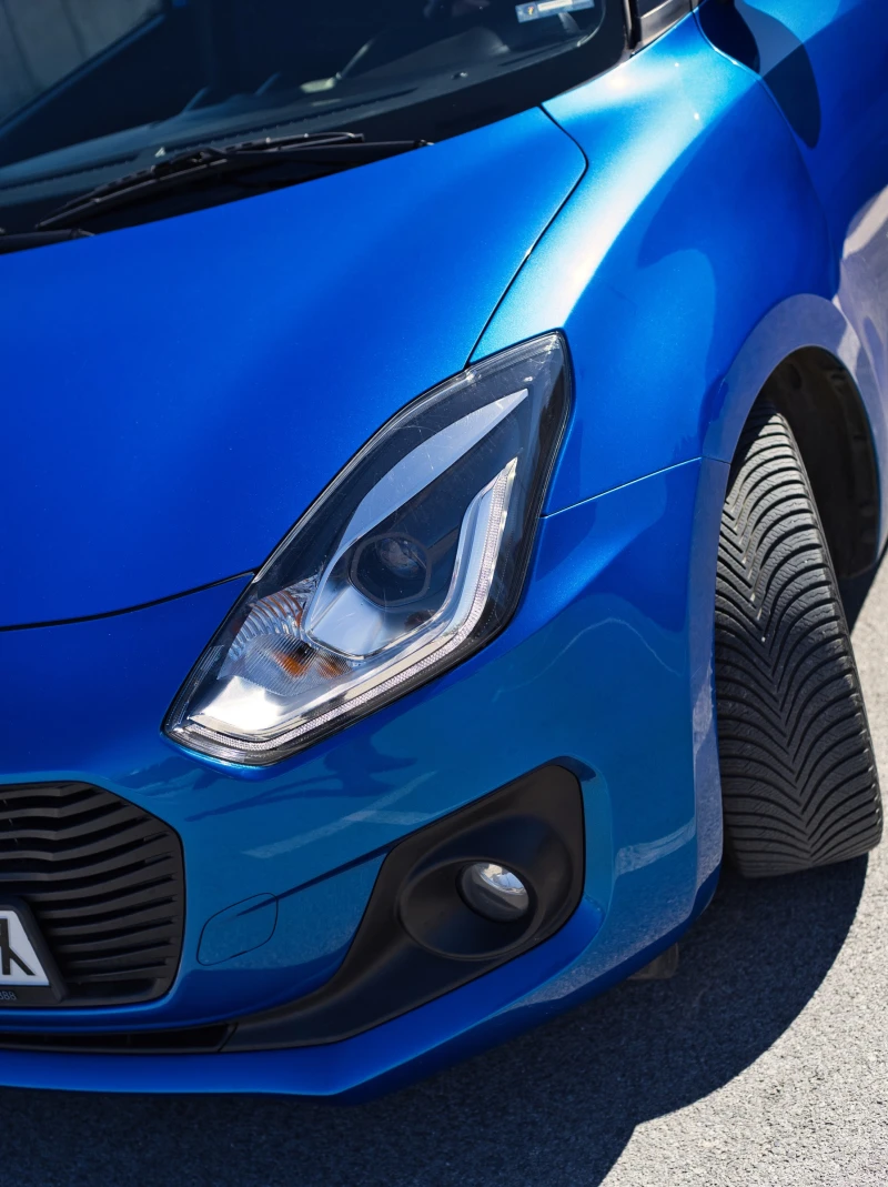 Suzuki Swift, снимка 4 - Автомобили и джипове - 52812058