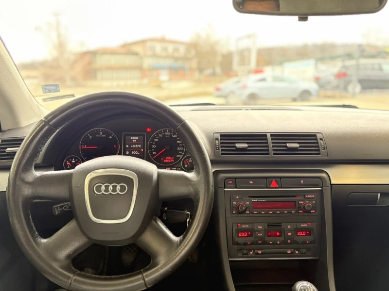 Audi A4 2.0 TDI , снимка 8 - Автомобили и джипове - 53076723