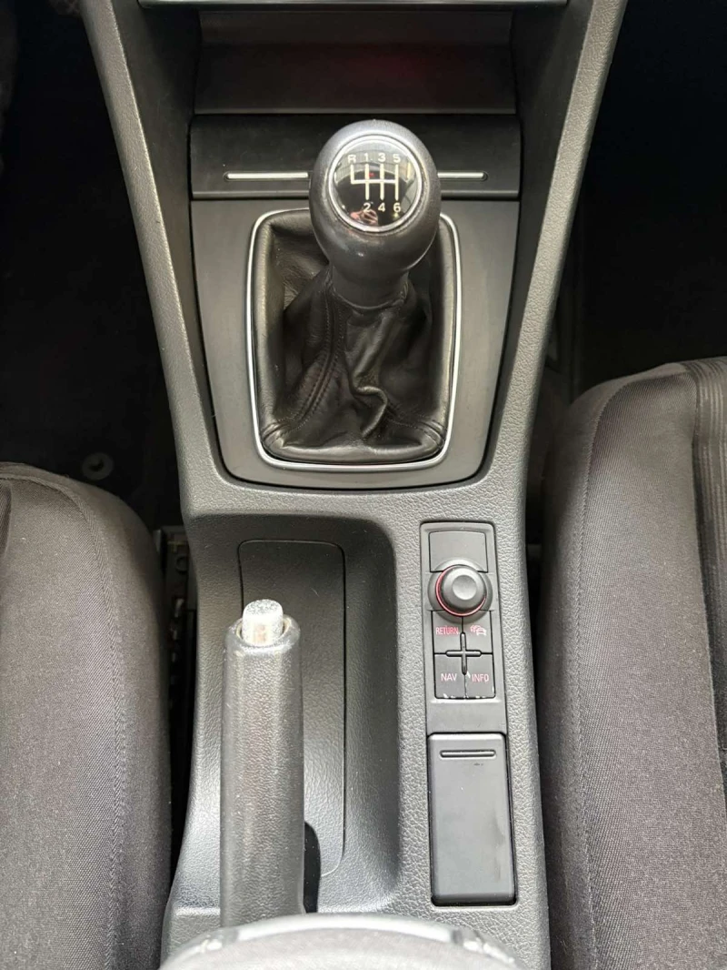 Audi A4 2.0 TDI , снимка 11 - Автомобили и джипове - 53076723