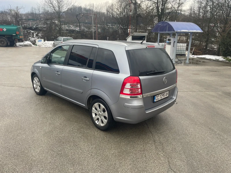 Opel Zafira 1.9 120кс., снимка 4 - Автомобили и джипове - 53098179