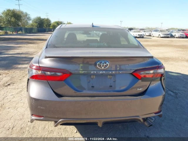 Toyota Camry SE 2.5L I-4 (203HP), снимка 15 - Автомобили и джипове - 48154974