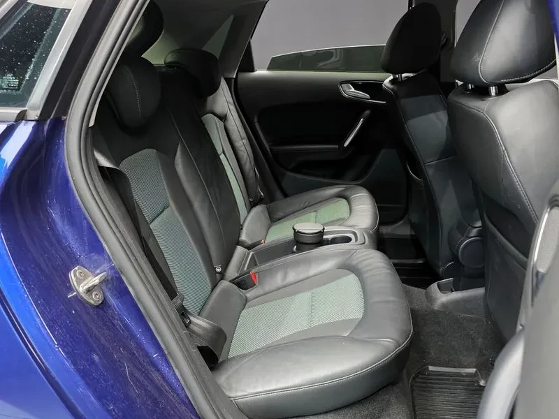 Audi A1 1.6 TDI, снимка 12 - Автомобили и джипове - 54125149