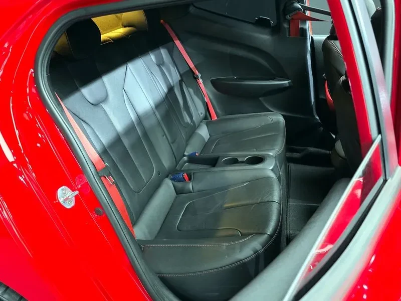 Hyundai Veloster  1.6 Turbo Sport Core, снимка 11 - Автомобили и джипове - 55887505