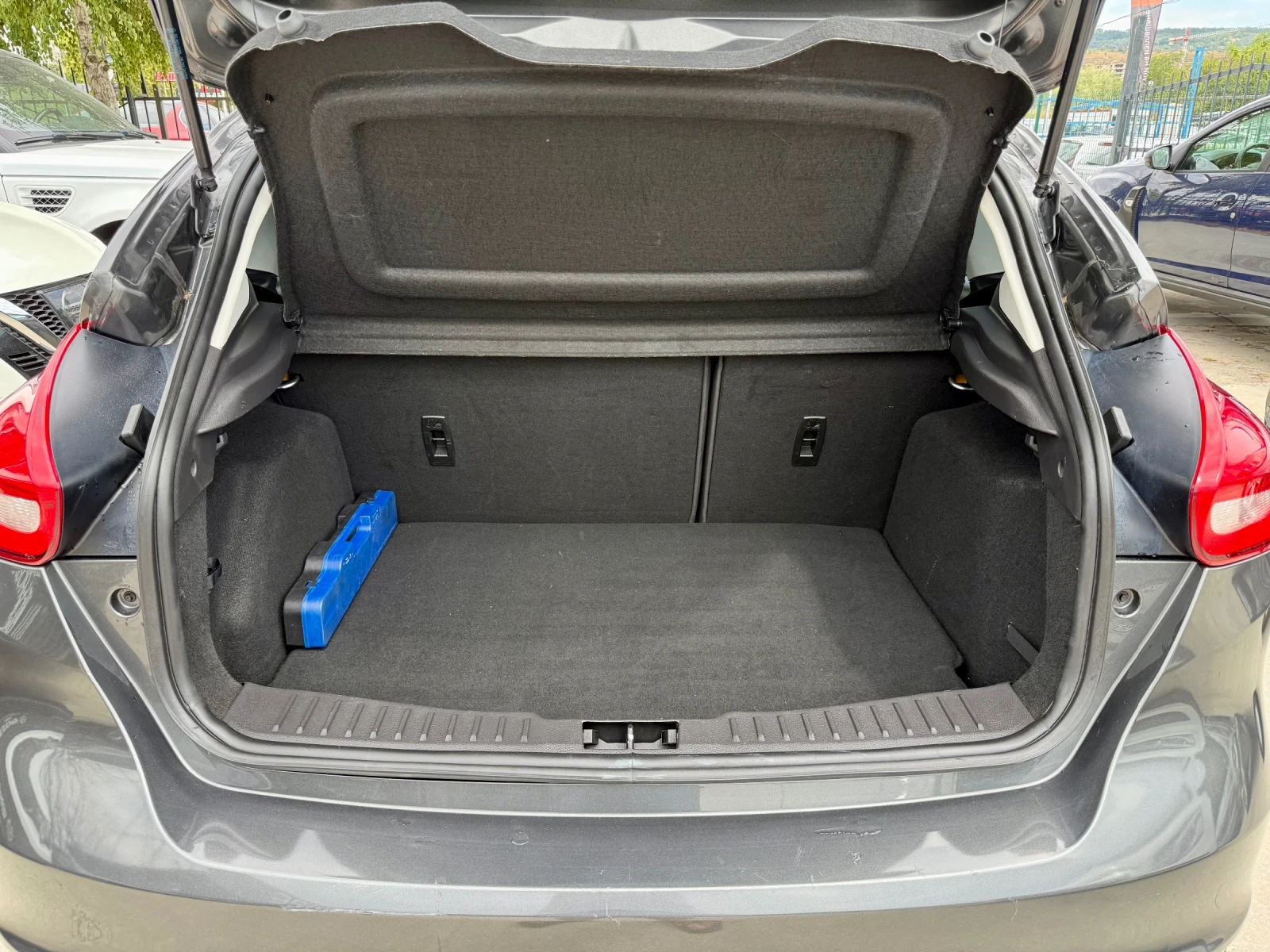 Ford Focus Turnier 1.5 TDCI  - изображение 10
