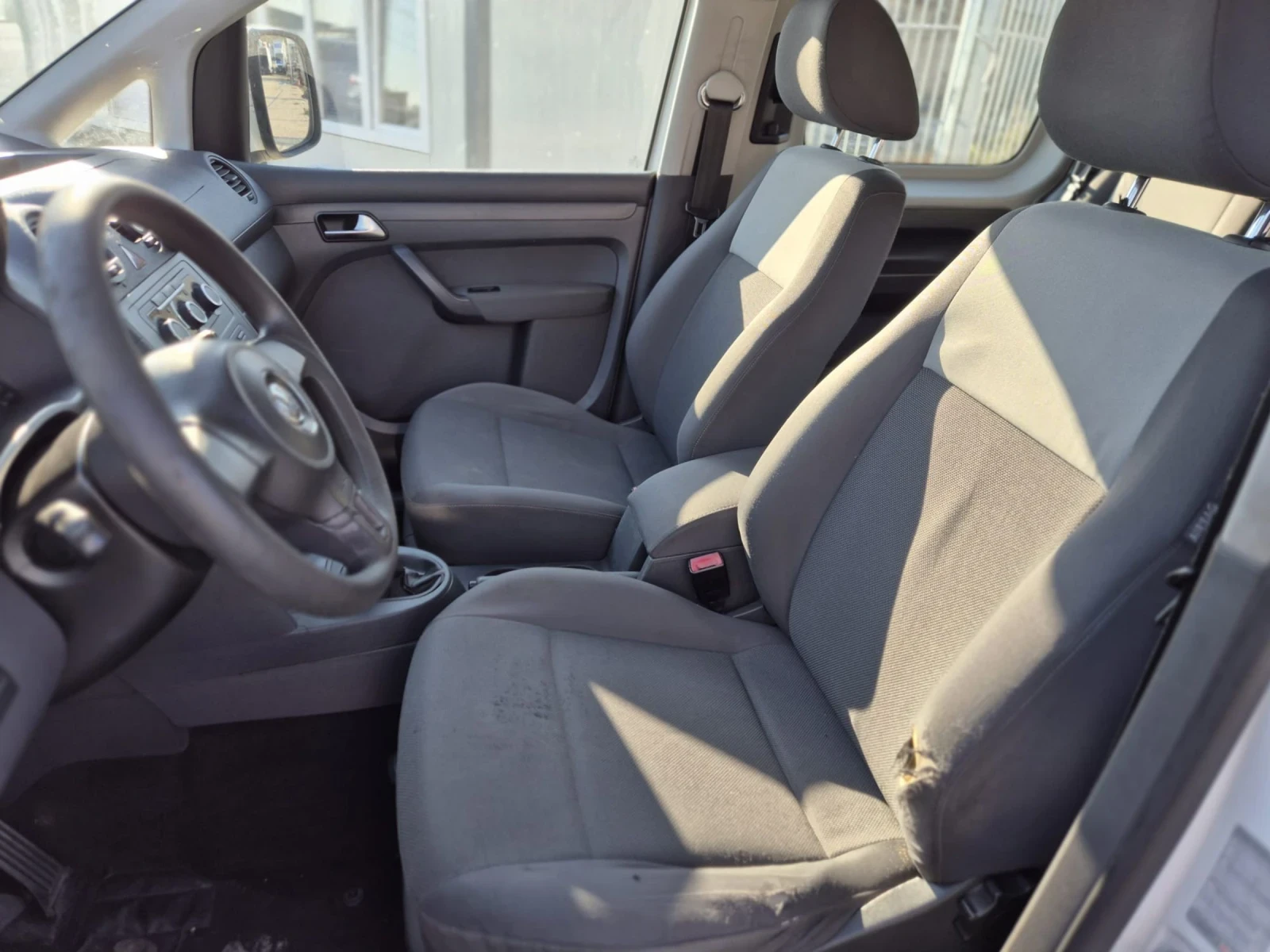 VW Caddy 1.6 TDI MAXXI - изображение 8