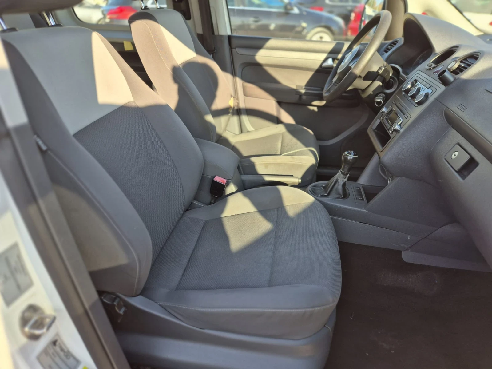 VW Caddy 1.6 TDI MAXXI | Mobile.bg — изображение 12