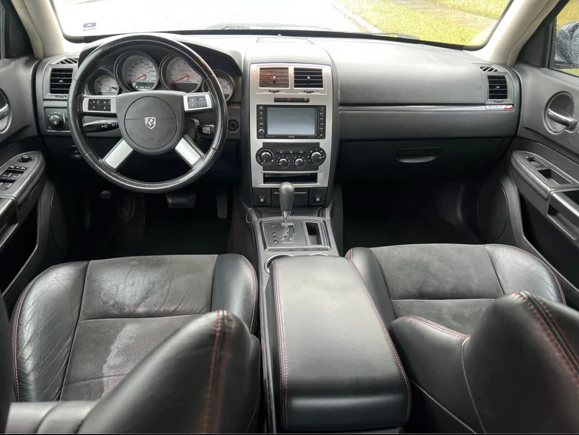 Dodge Charger SRT8 * * CARFAX * * АВТО КРЕДИТ * *  - изображение 8