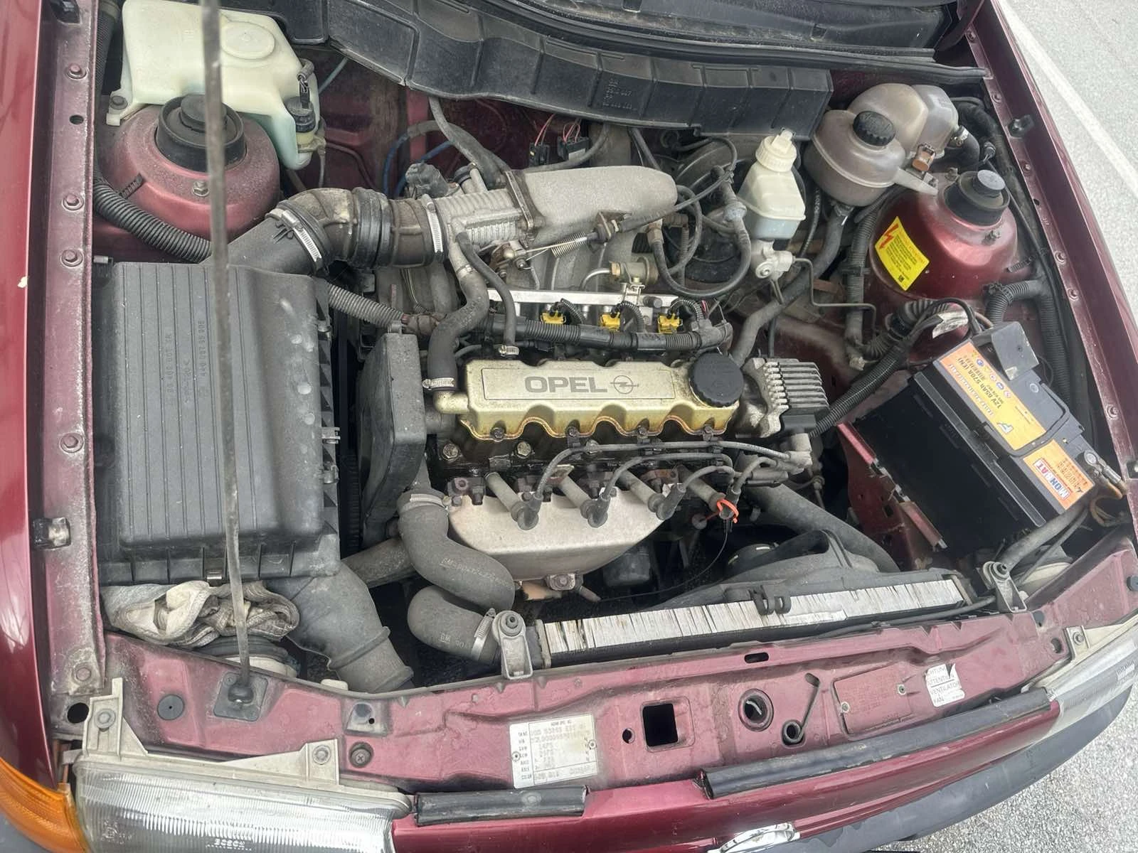 Opel Astra 1.4i GLS, снимка 6 - Автомобили и джипове - 54403851