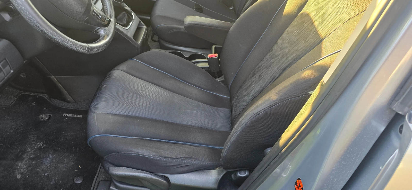 Mazda 5 1.6d 7места, снимка 12 - Автомобили и джипове - 54100693