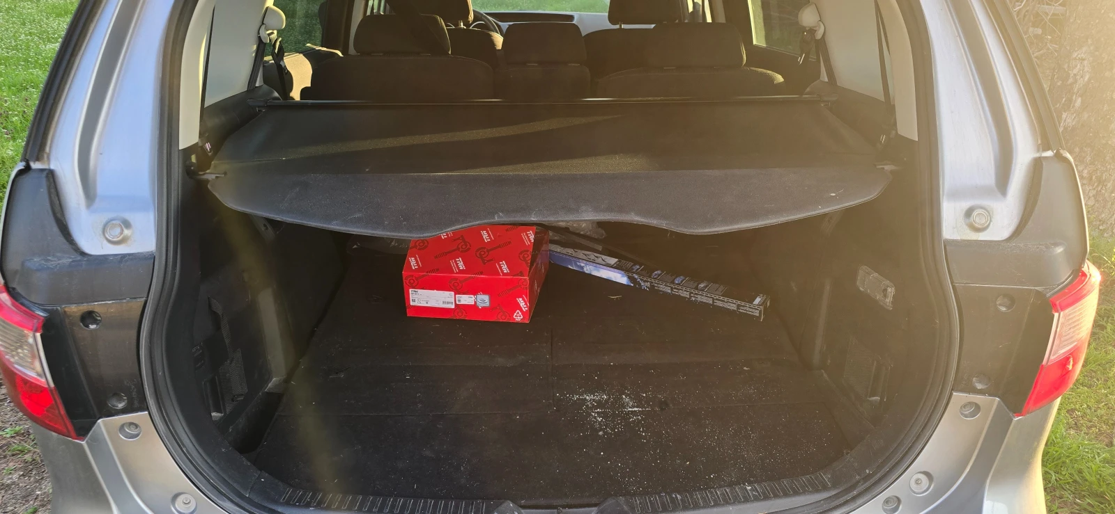 Mazda 5 1.6d 7места, снимка 7 - Автомобили и джипове - 54100693