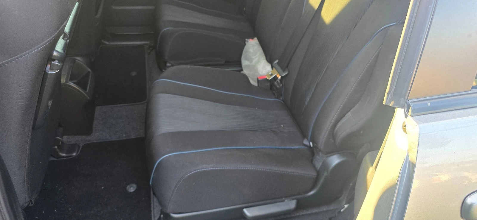 Mazda 5 1.6d 7места, снимка 11 - Автомобили и джипове - 54100693