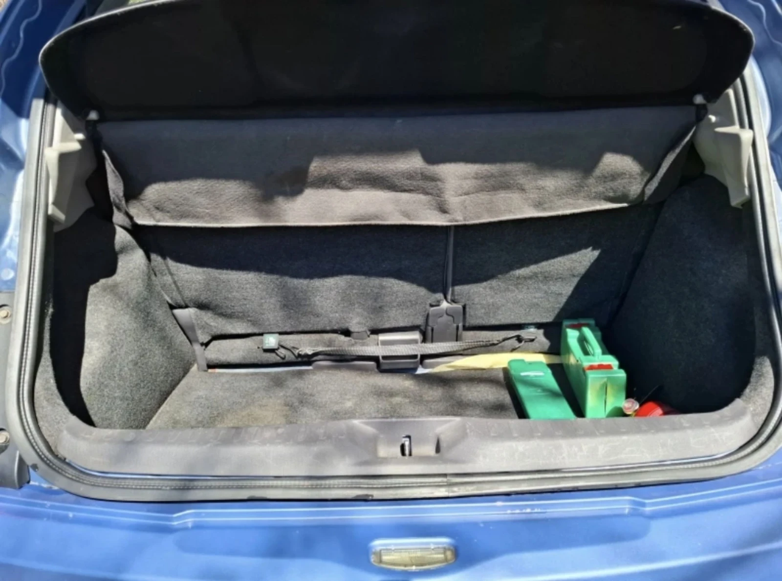 Nissan Micra 1.4i Автоматик, снимка 17 - Автомобили и джипове - 54116078