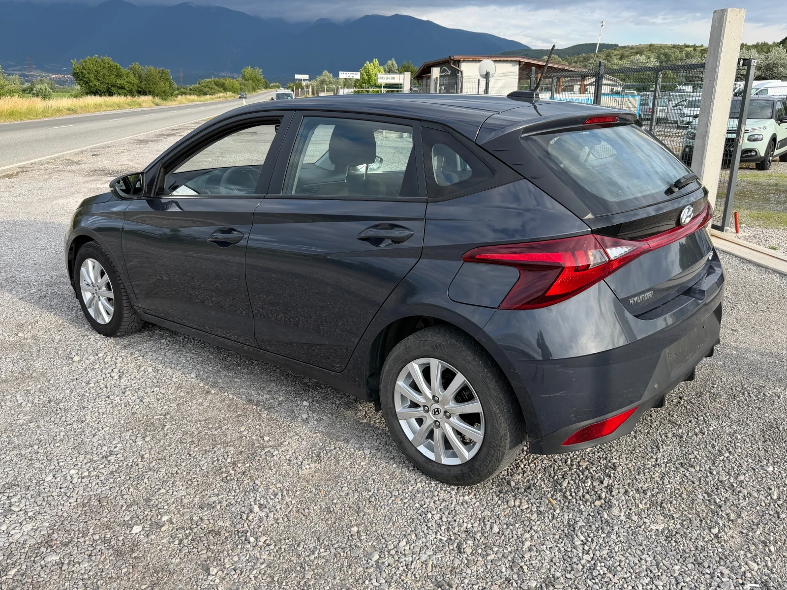 Hyundai I20 1.2MPI EURO 6D TUV COC SERVICE BOOK | Mobile.bg � ����������� 8