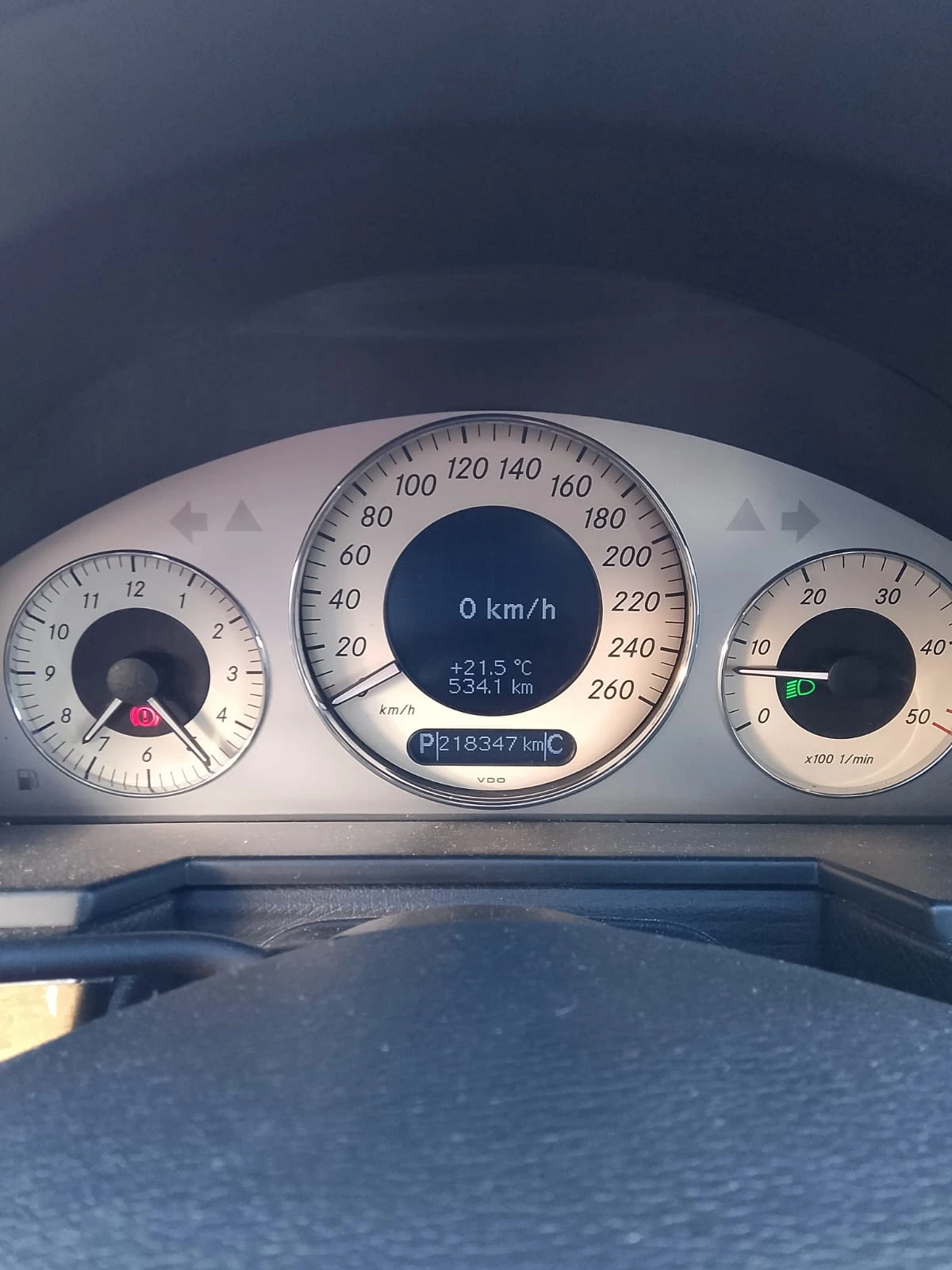 Mercedes-Benz E 320, снимка 10 - Автомобили и джипове - 55411289