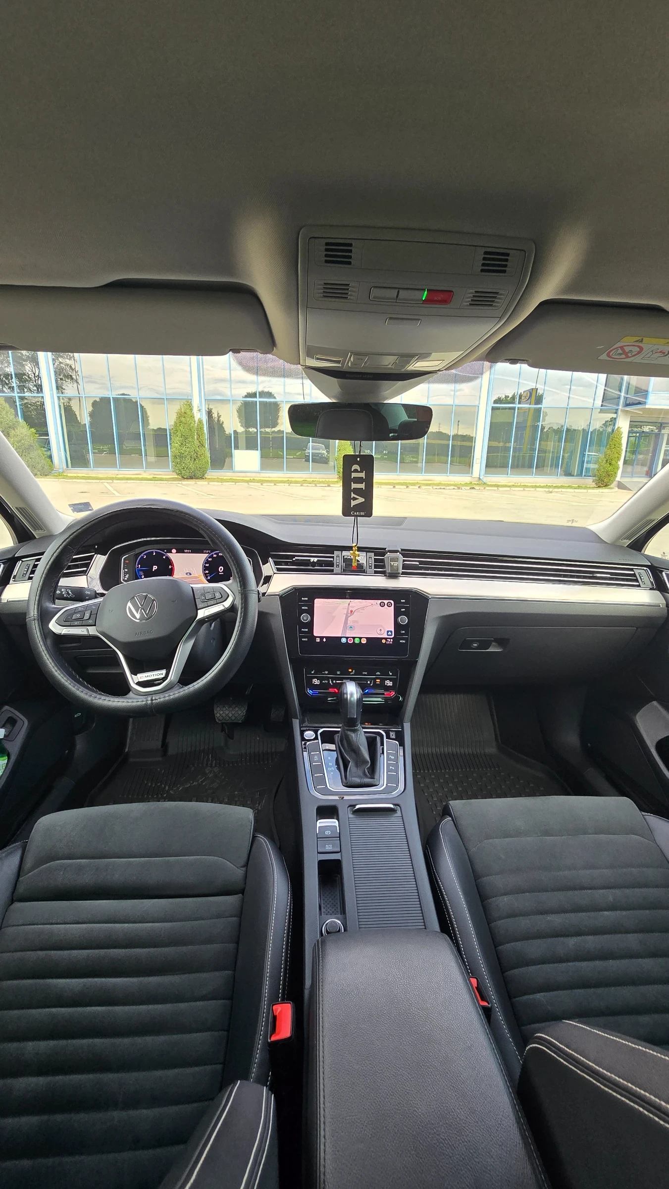 VW Passat, снимка 10 - Автомобили и джипове - 55658763