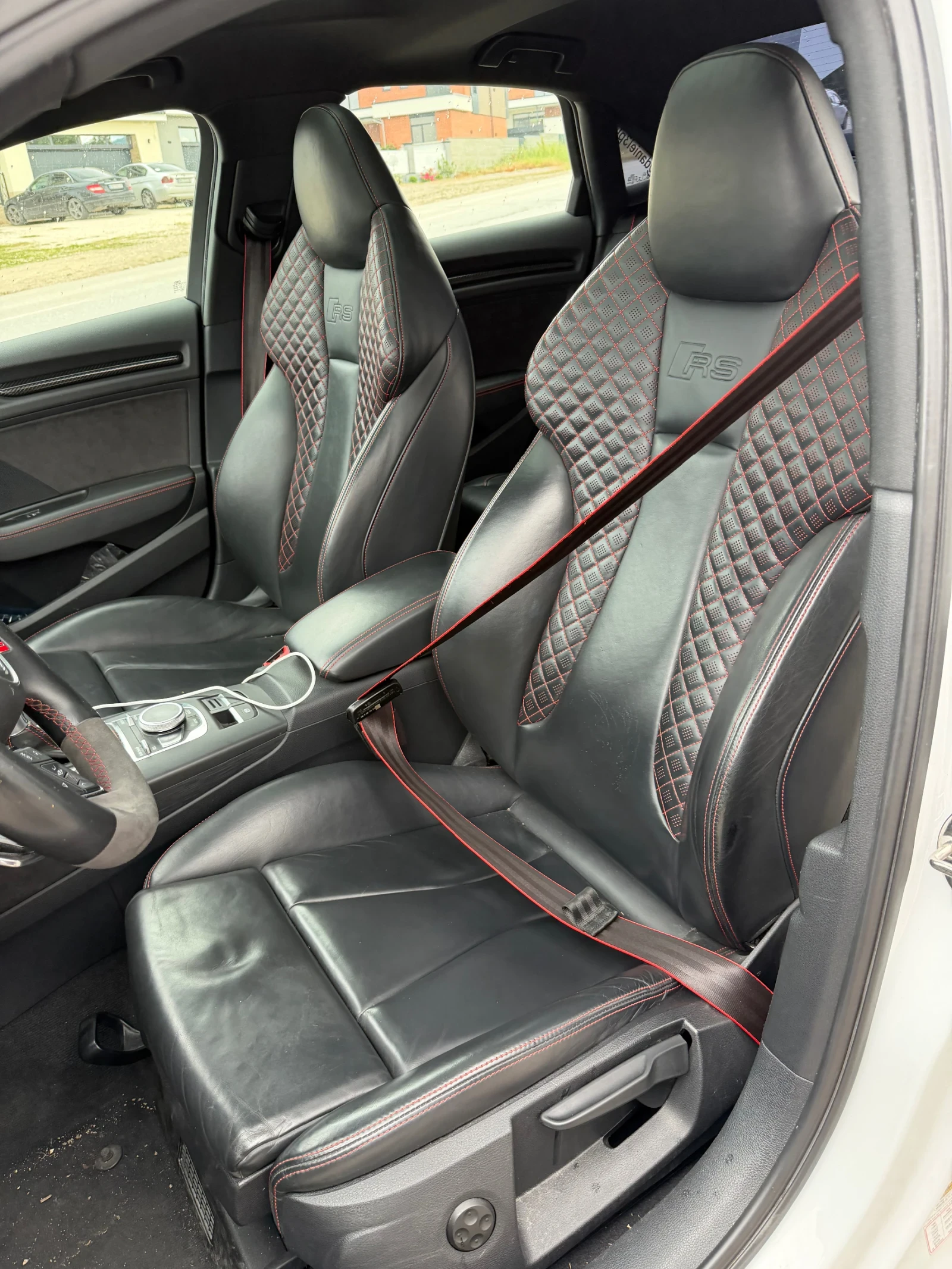 Audi Rs3 Carbon Edition / B&O / RS Sport Exchaust , снимка 6 - Автомобили и джипове - 55739680