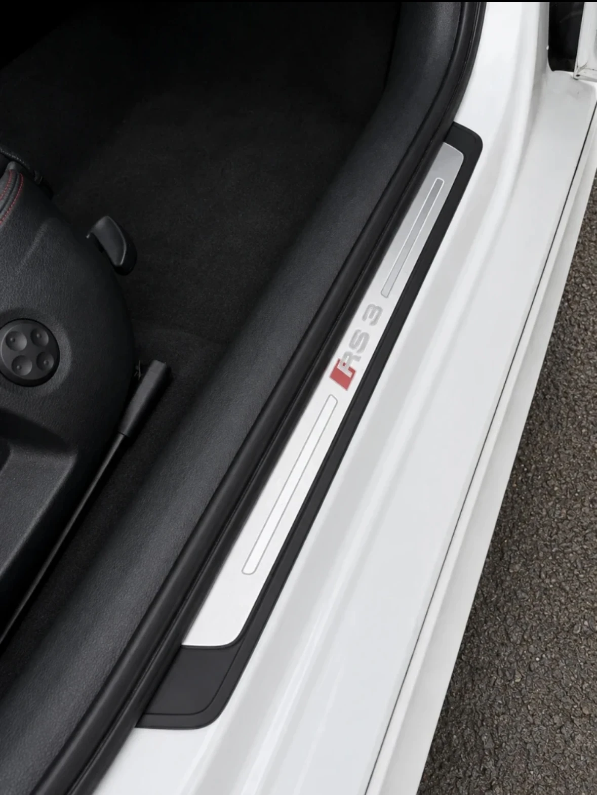Audi Rs3 Carbon Edition / B&O / RS Sport Exchaust , снимка 13 - Автомобили и джипове - 55739680