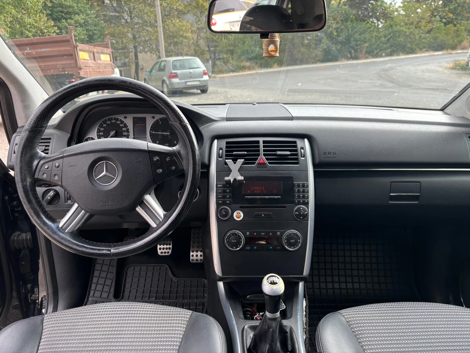 Mercedes-Benz B 200 2, 0 cdi, снимка 7 - Автомобили и джипове - 56192264