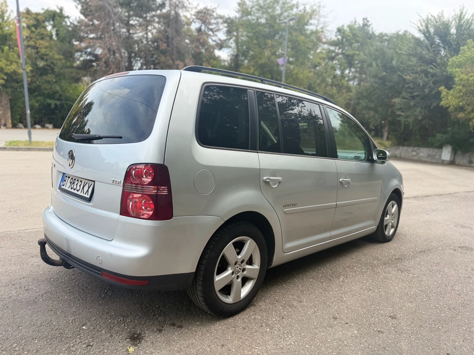 VW Touran 1.9 TDI 105 UNITED, снимка 7 - Автомобили и джипове - 56268571