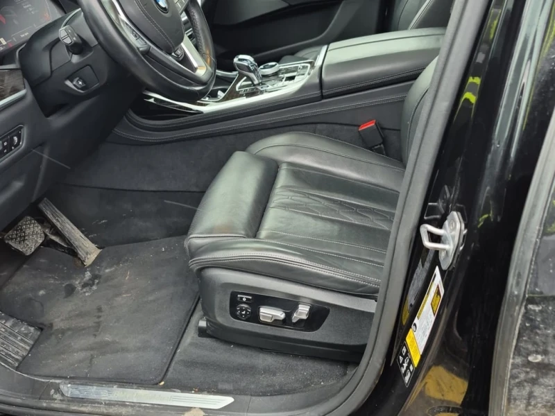 BMW X7 2019 XDRIVE40I * CARFAX * БЕЗ ПЪРВОНАЧАЛНА ВНОСКА, снимка 10 - Автомобили и джипове - 52853043