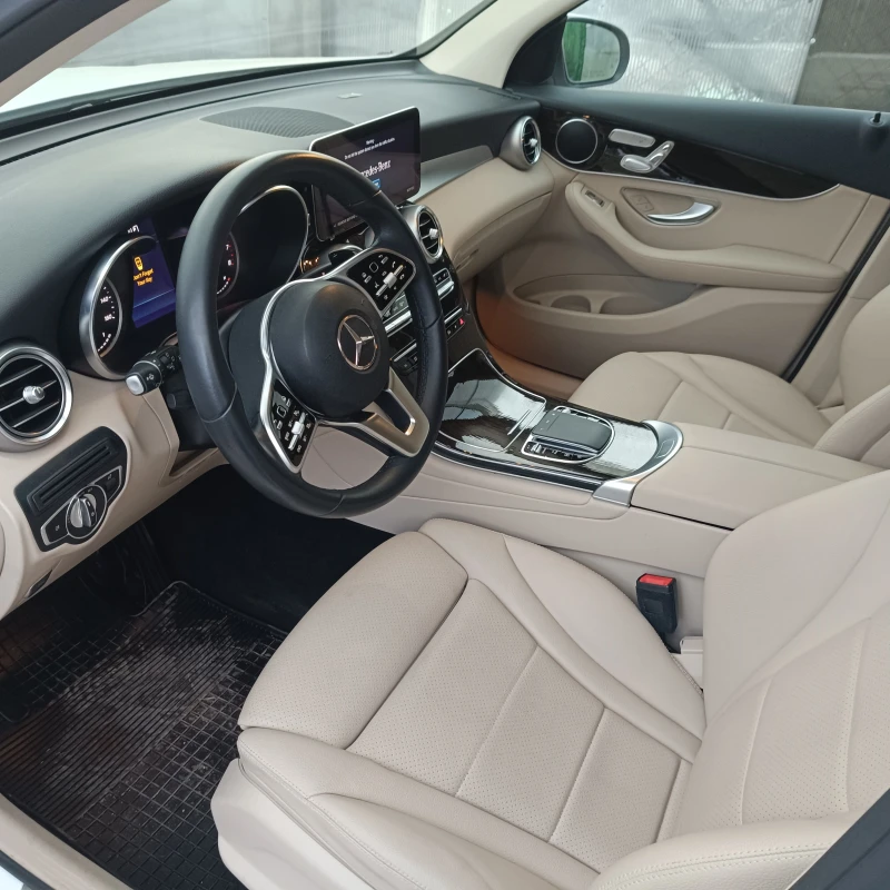 Mercedes-Benz GLC 300 2.0, снимка 3 - Автомобили и джипове - 53383534