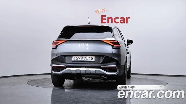 Kia Sportage 2.0* DIESEL* 2WD* TRENDY, снимка 6 - Автомобили и джипове - 54356596