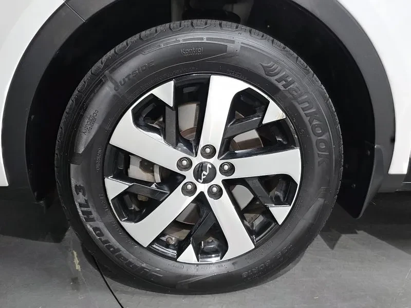 Kia Sorento 2.5T 2WD 7 ����� | Mobile.bg � ����������� 5