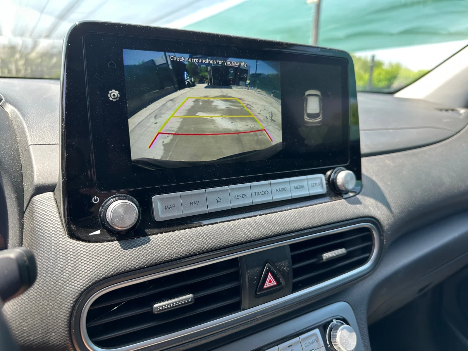 Hyundai Kona 64KWh BLUELINK/HEADUP/DISSTR/SOH98.2% - изображение 8