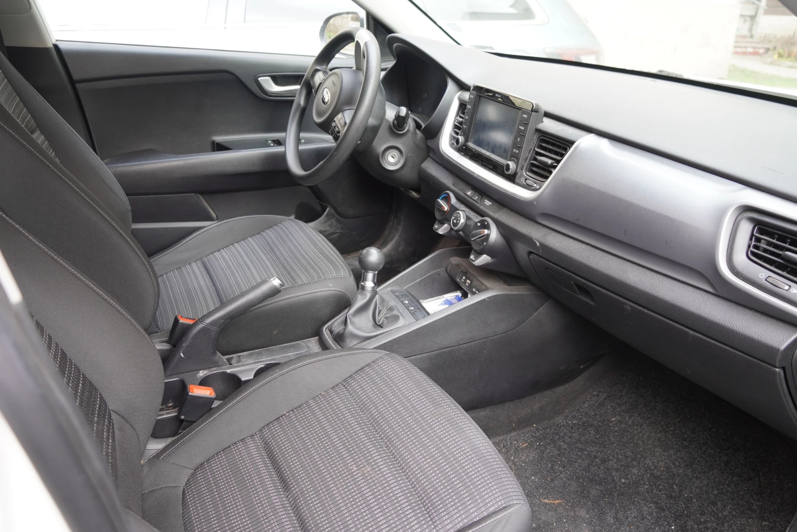 Kia Stonic LX - изображение 10