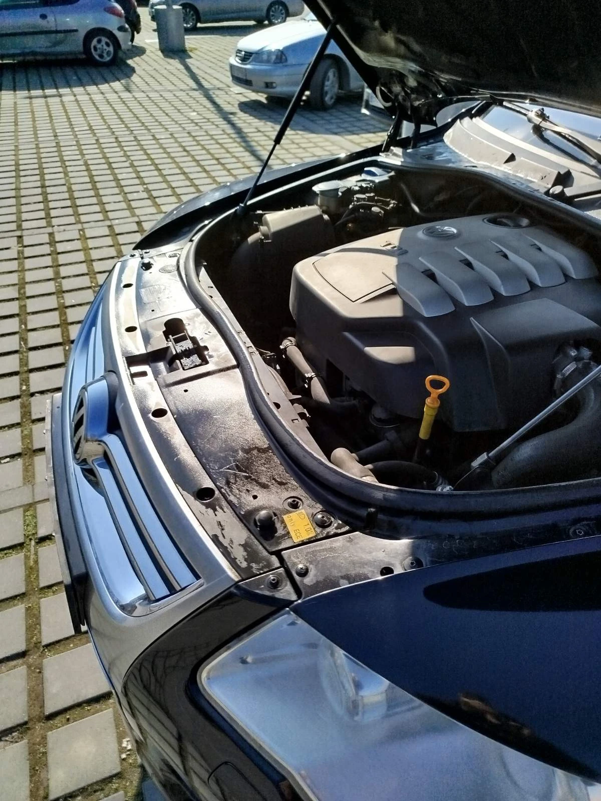 VW Touareg, снимка 8 - Автомобили и джипове - 53612592