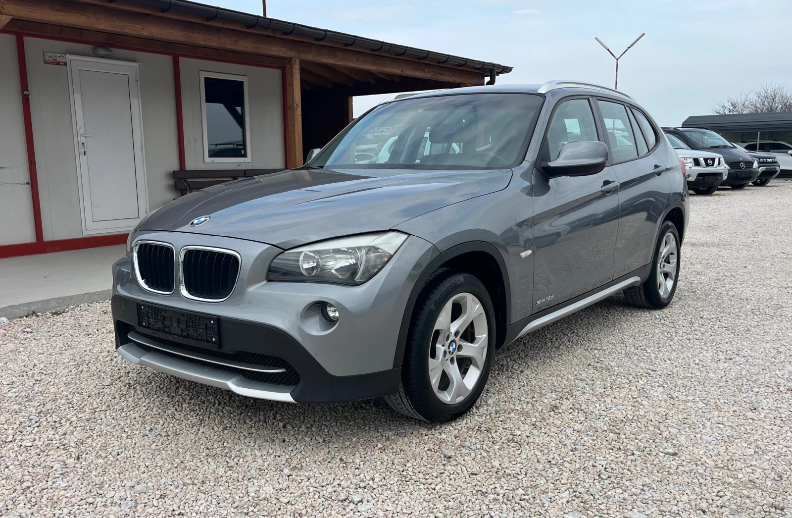 BMW X1 2.0d* СЕРВИЗНА ИСТОРИЯ* 