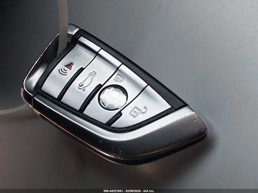 BMW X6 xDrive50I, снимка 11 - Автомобили и джипове - 54144898